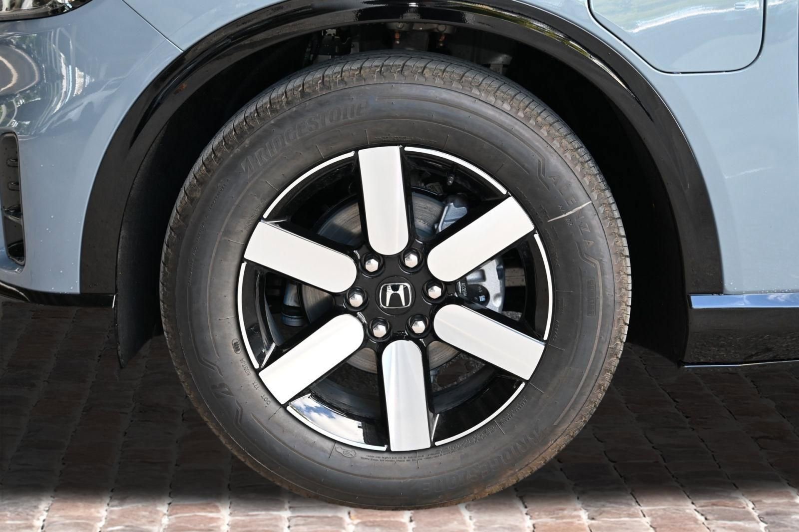 New 2026 Honda Prologue Touring image 34