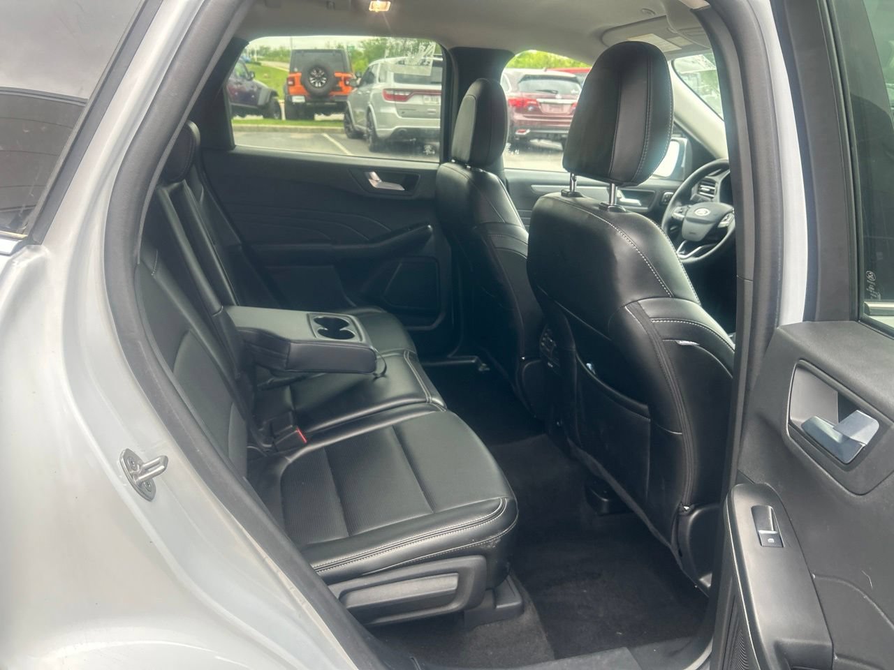 Used 2025 Ford Escape Platinum AWD/4WD image 14
