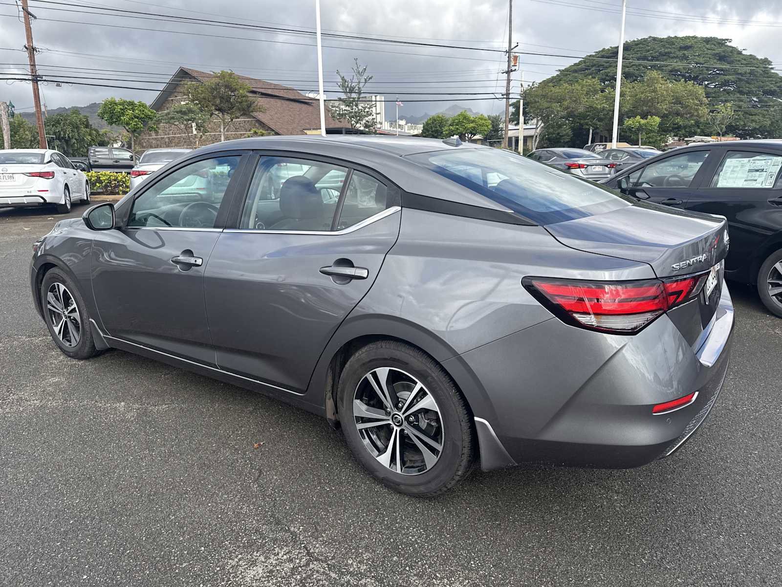 Used 2021 Nissan Sentra SV image 4