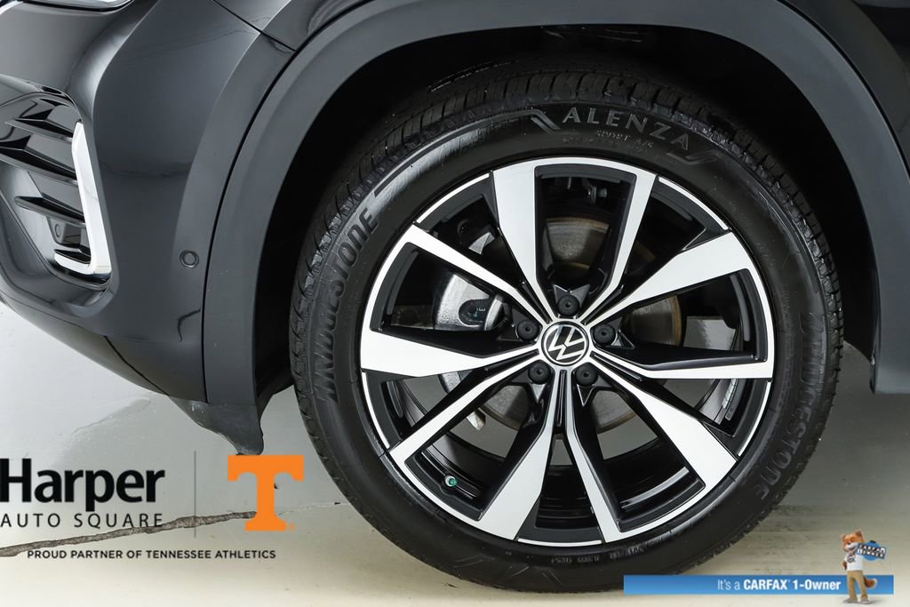 Used 2025 Volkswagen Atlas SEL Premium R-Line AWD/4WD image 5