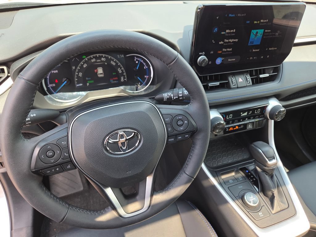 Used 2023 Toyota RAV4 XSE w/ XSE Grade Weather Package AWD/4WD image 34