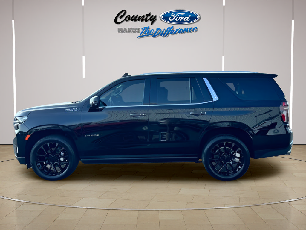 Used 2024 Chevrolet Tahoe High Country AWD/4WD image 3
