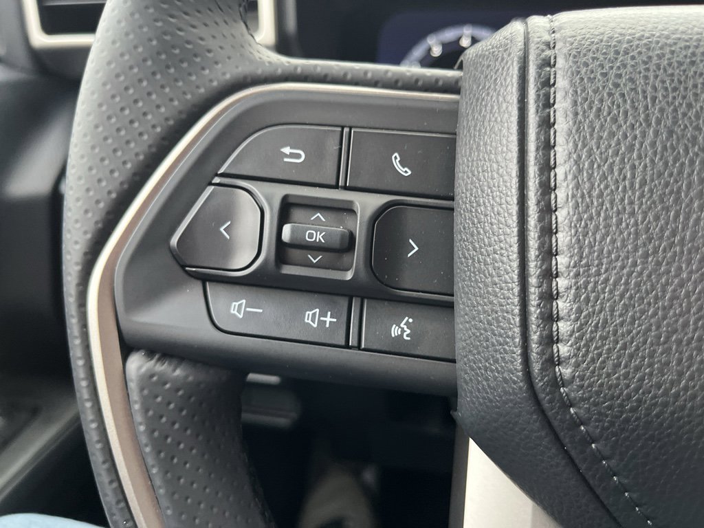 Used 2025 Toyota 4Runner TRD Off-Road Premium image 13