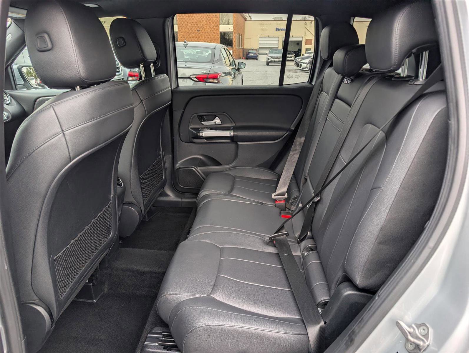 Used 2021 Mercedes-Benz GLB 250 4MATIC image 15