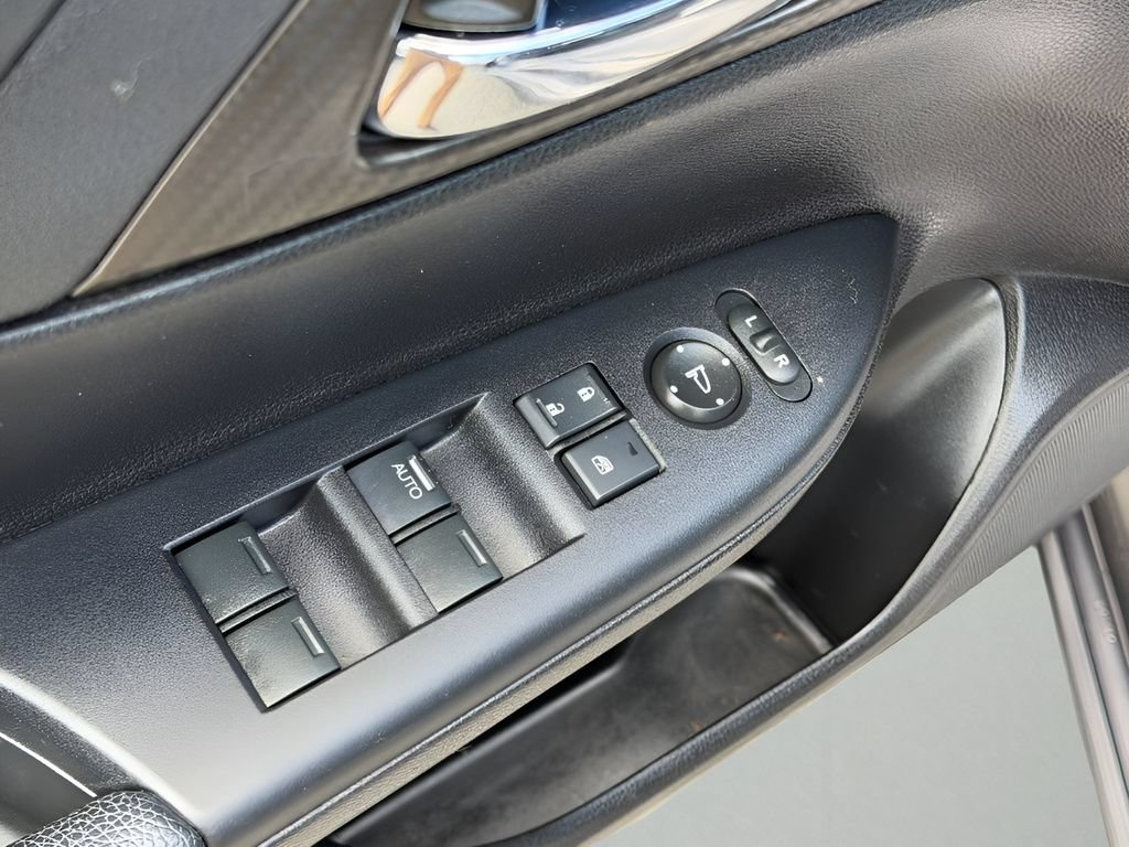 Used 2017 Honda Accord Sport image 15