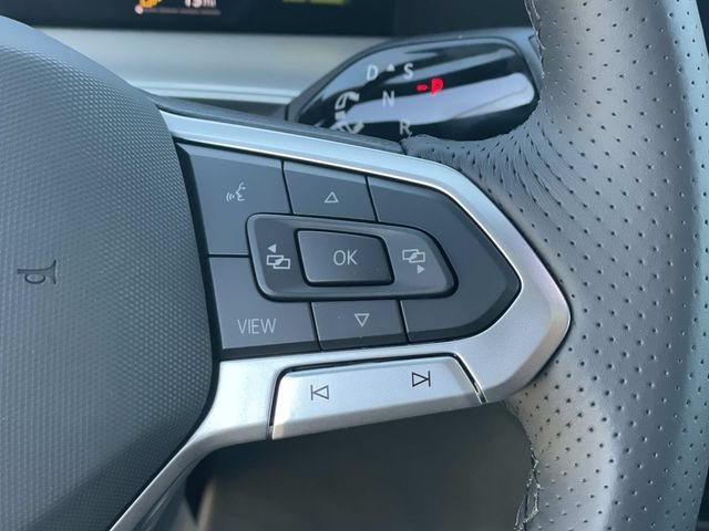 New 2026 Volkswagen Tiguan SE R-Line FWD image 9