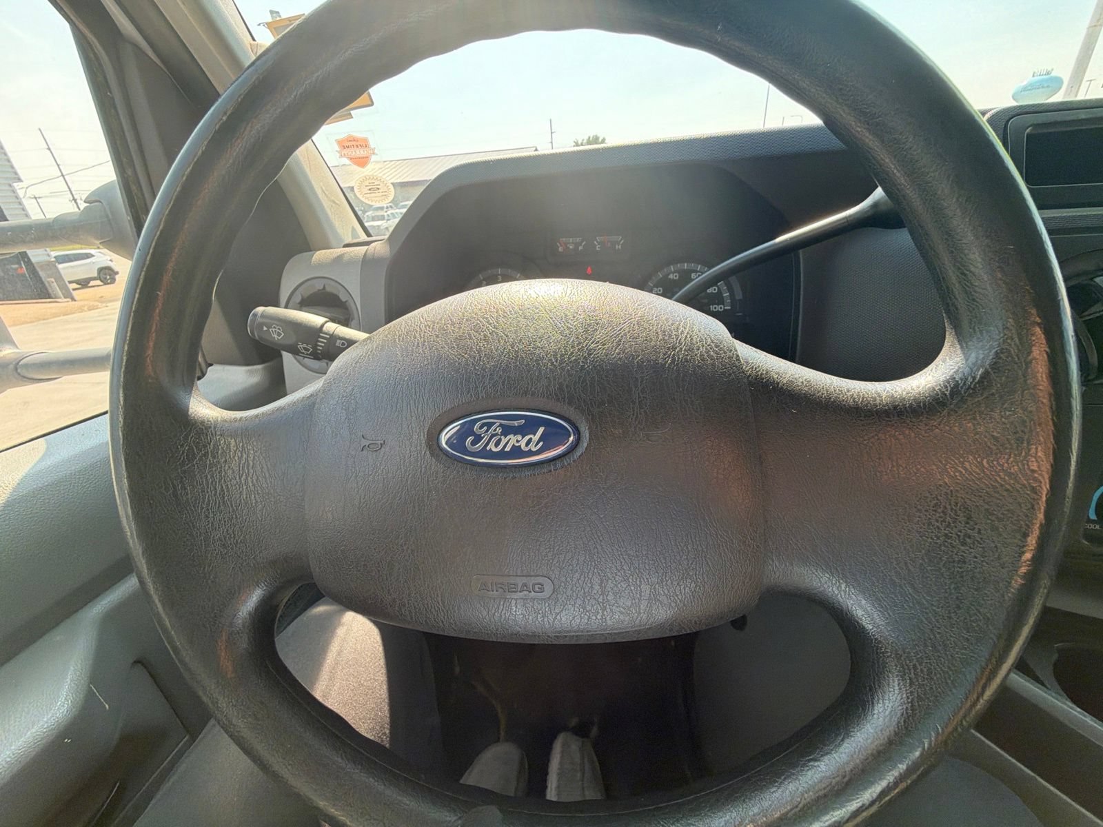 Used 2012 Ford E-350 and Econoline 350 Super Duty RWD image 13