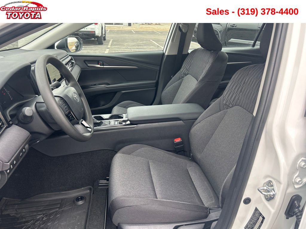 Used 2026 Toyota Camry LE image 10