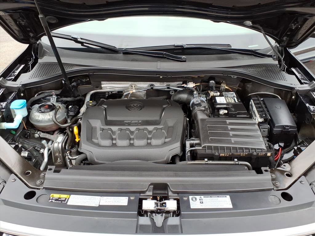 Used 2019 Volkswagen Tiguan SEL Premium image 9