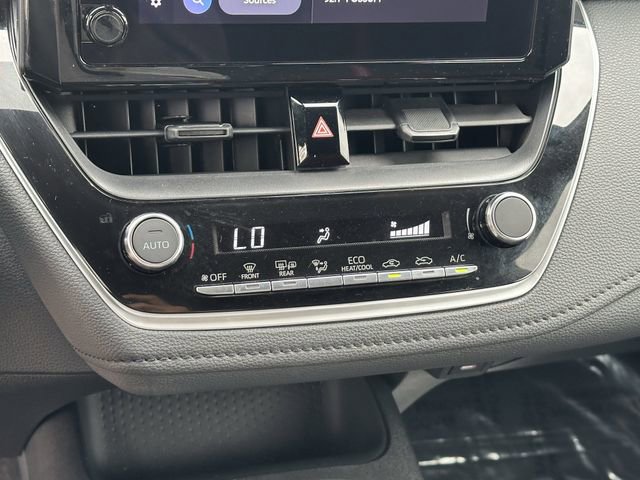 Certified 2024 Toyota Corolla SE FWD image 18