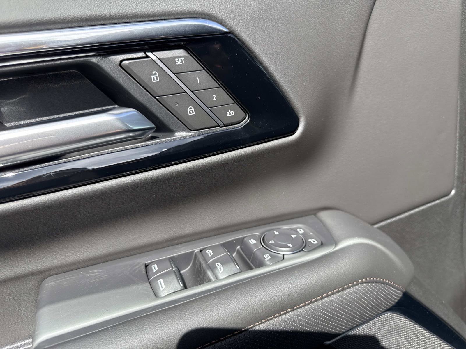 New 2026 Chevrolet Suburban High Country w/ Sun And Tow Package image 19