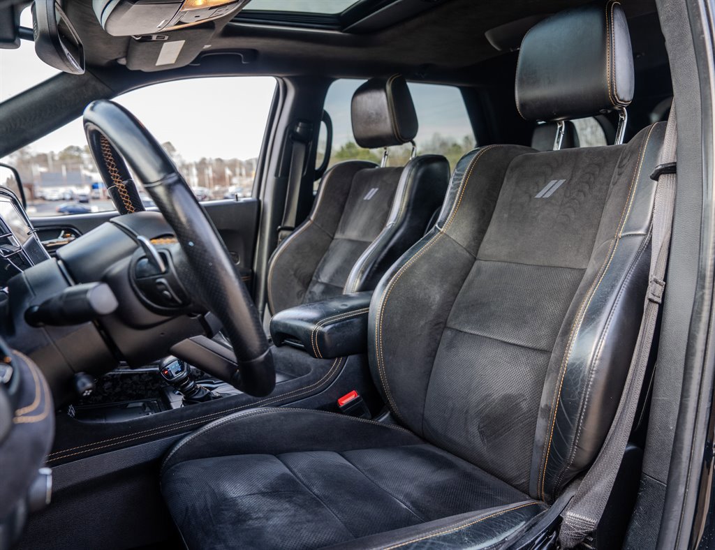 Used 2023 Dodge Durango R/T w/ Hemi Orange Plus Package image 27