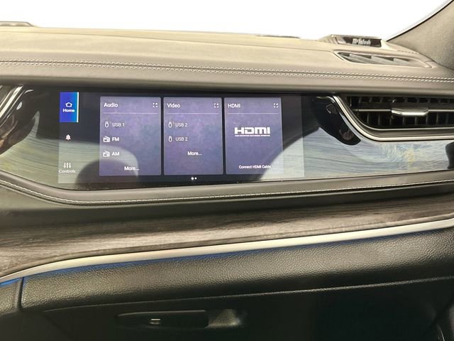 Used 2022 Jeep Grand Cherokee Overland w/ Luxury Tech Group IV AWD/4WD image 30