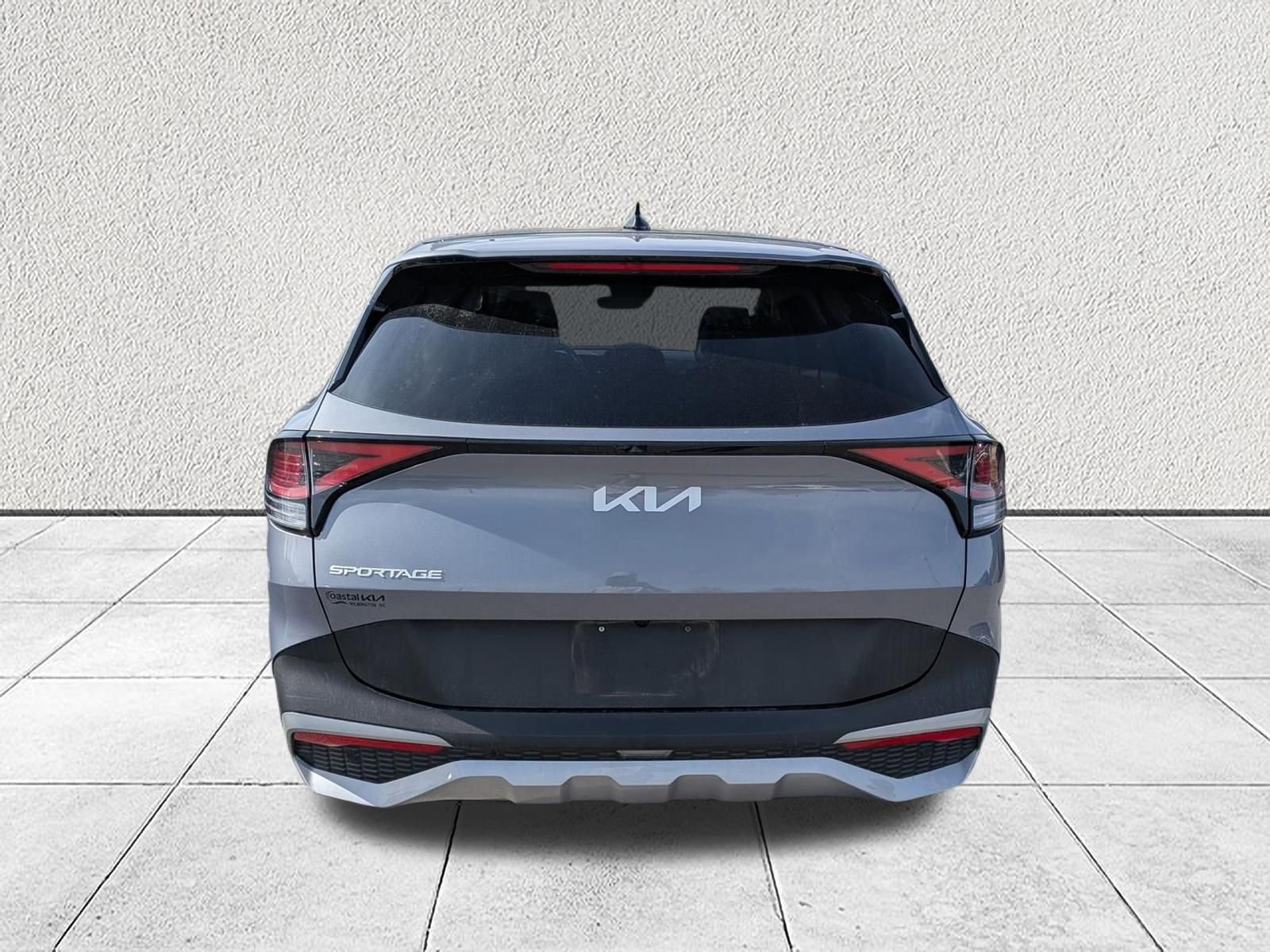 Used 2024 Kia Sportage EX image 4