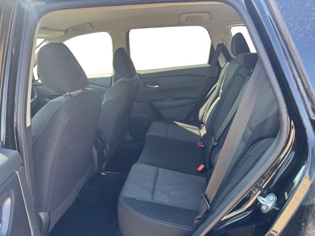 Used 2024 Nissan Rogue SV FWD image 11