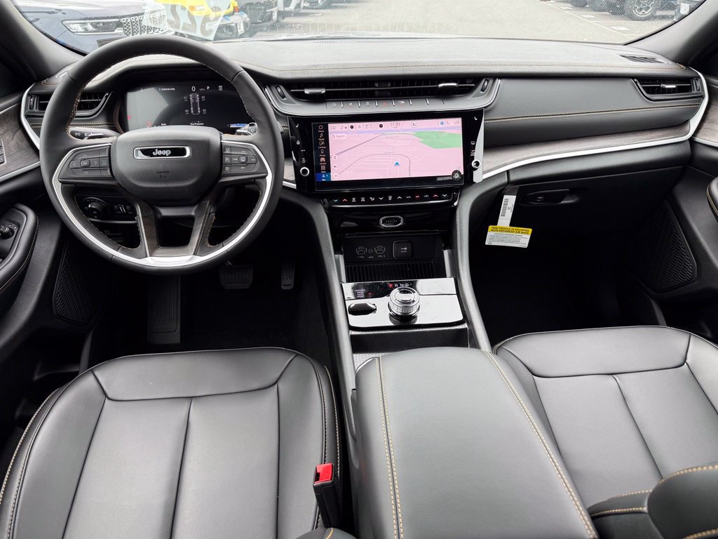 New 2026 Jeep Grand Cherokee Limited AWD/4WD image 12