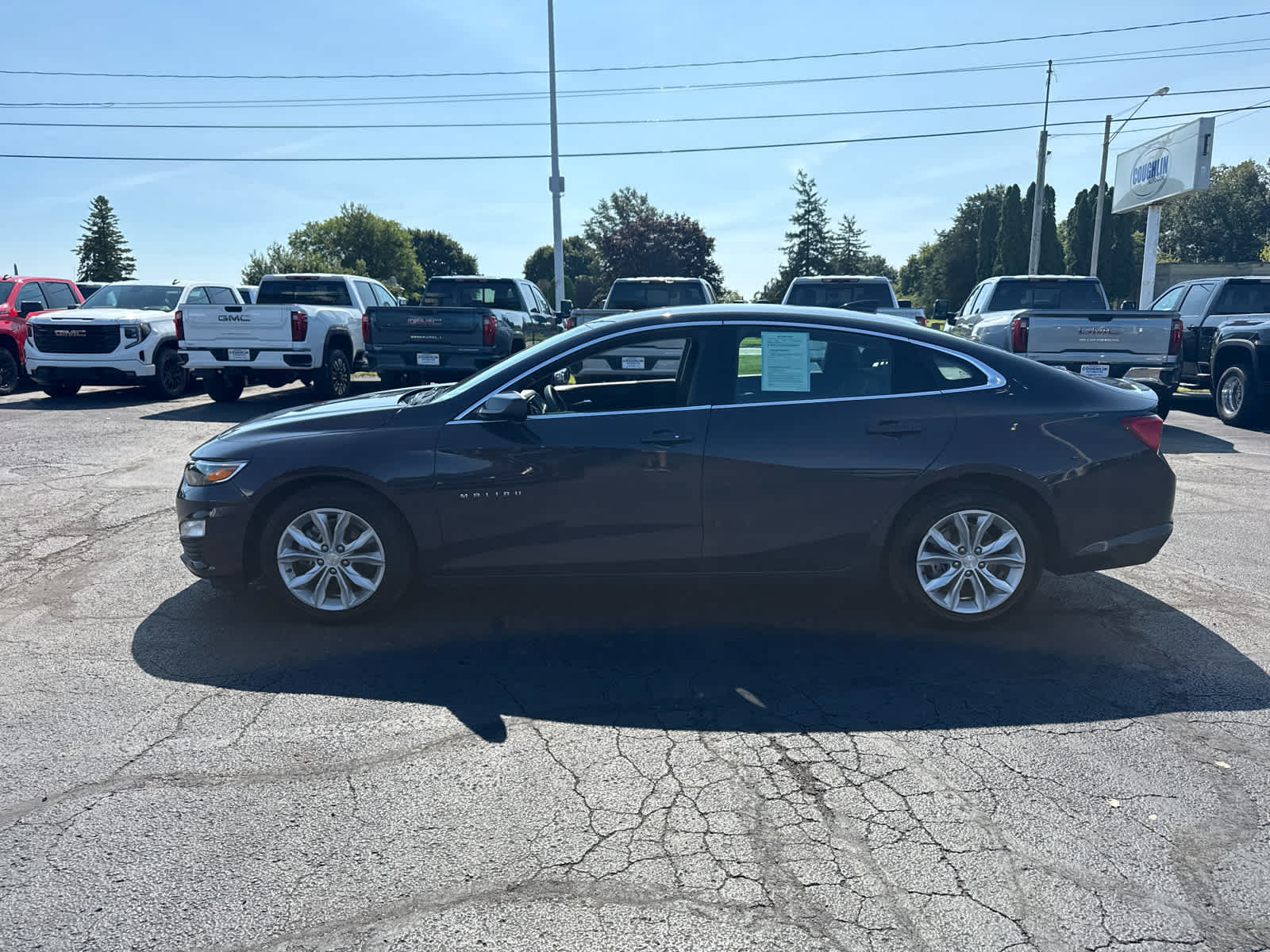 Certified 2025 Chevrolet Malibu LT FWD image 2