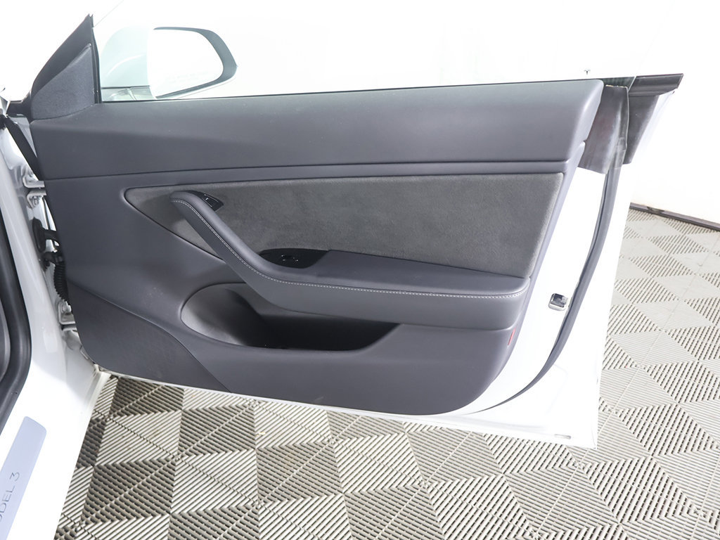 Used 2019 Tesla Model 3 Mid Range RWD image 25