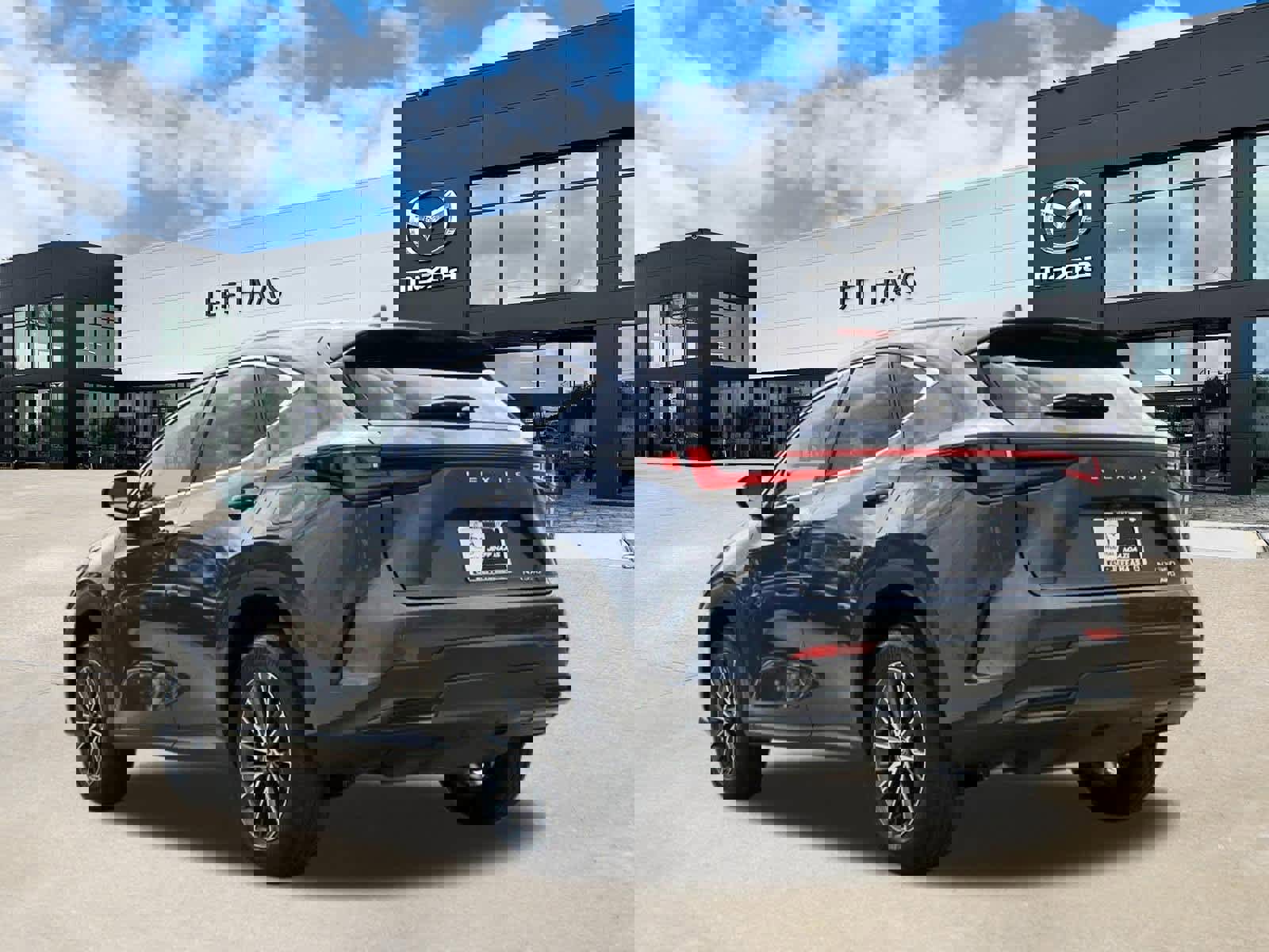 Used 2023 Lexus NX 350 AWD image 2