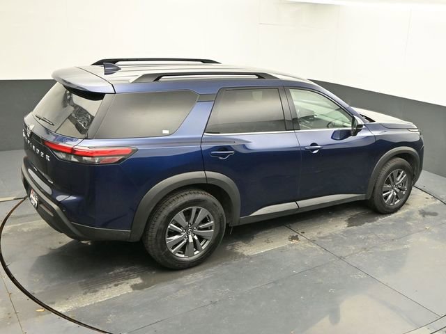 Used 2025 Nissan Pathfinder SV image 42