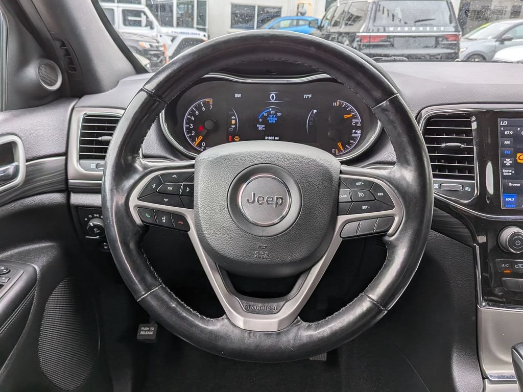 Used 2022 Jeep Grand Cherokee Laredo X AWD/4WD image 14