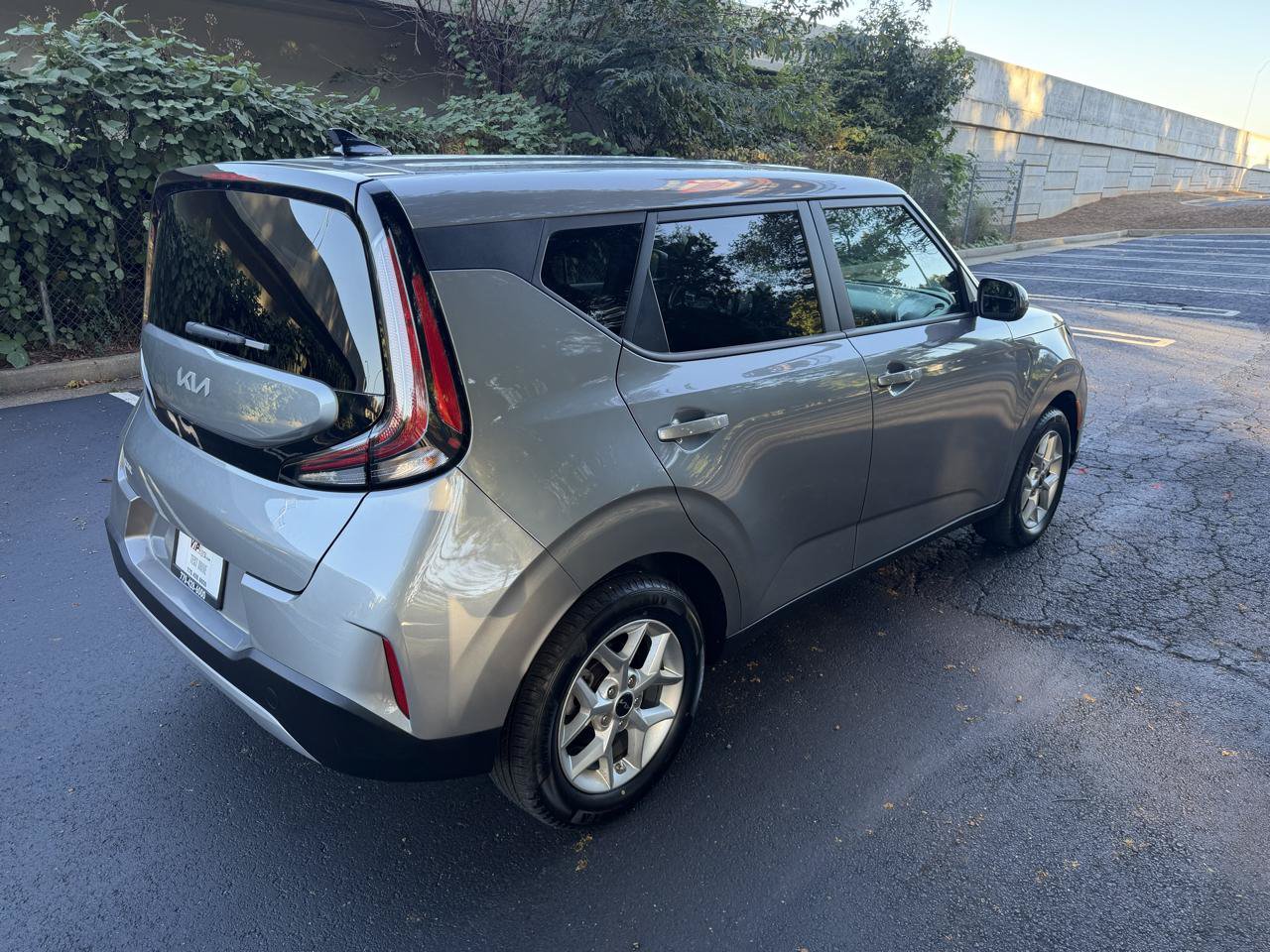 Used 2024 Kia Soul LX w/ Option Group 015 FWD image 5