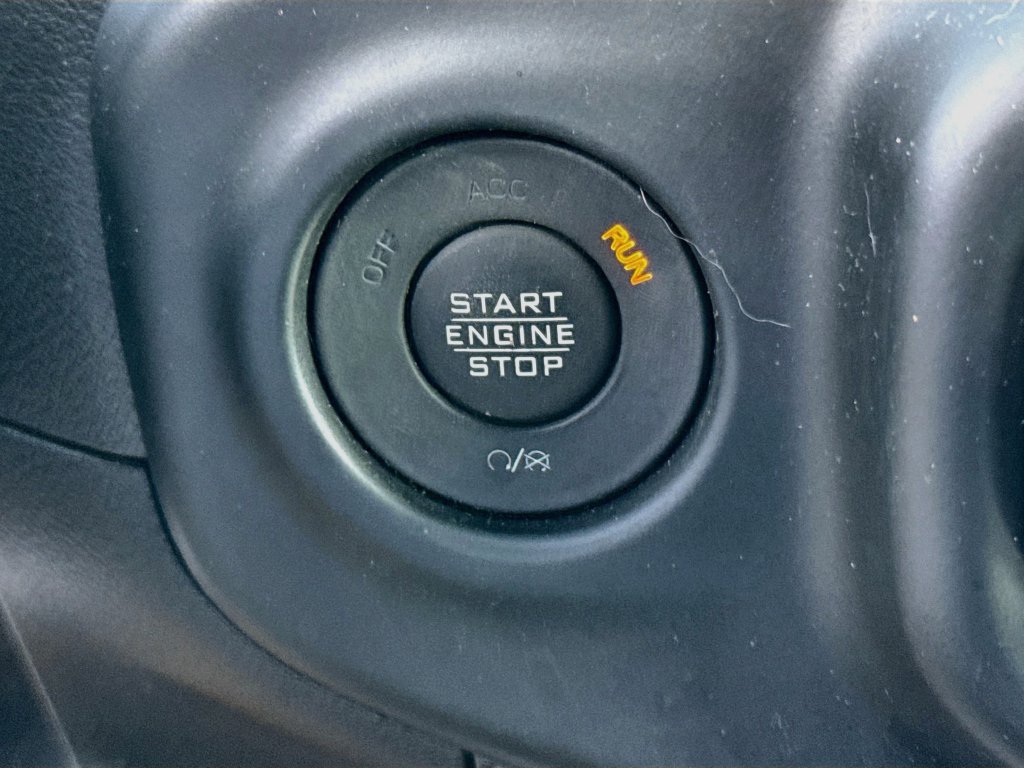 Certified 2023 Jeep Wrangler Unlimited Sport w/ Sun And Sound Package AWD/4WD image 17