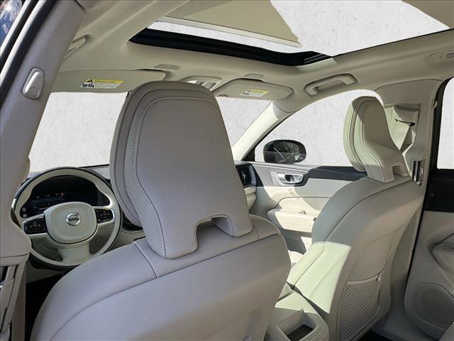 Used 2023 Volvo XC60 B5 Core w/ Protection Package image 14