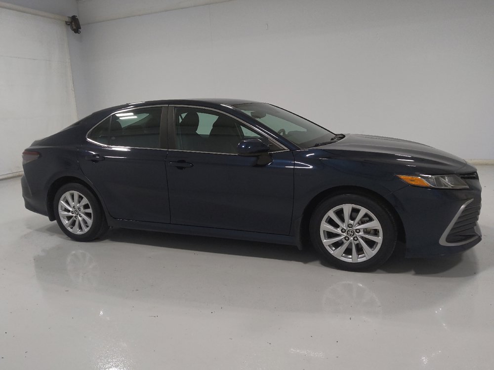 Used 2021 Toyota Camry LE FWD image 11