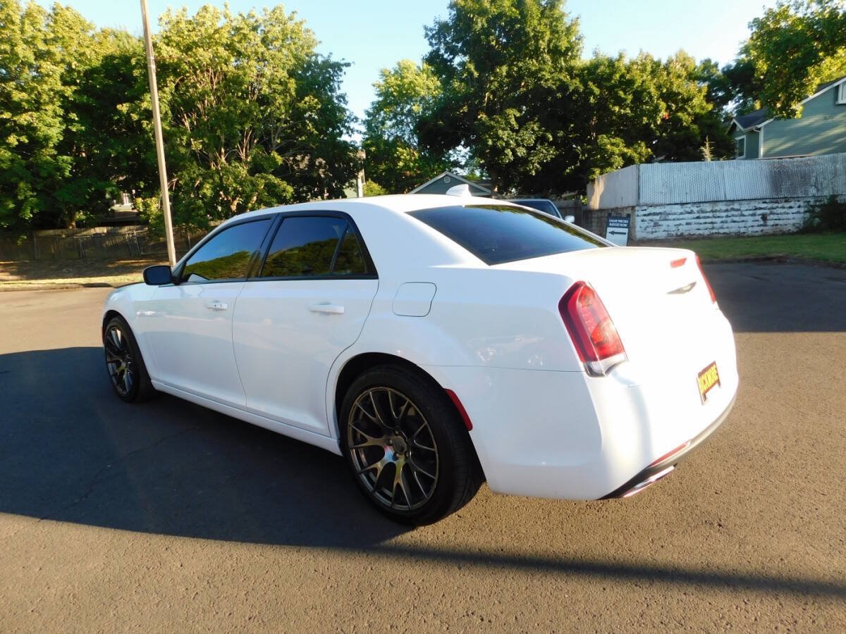 Used 2016 Chrysler 300 S RWD image 3