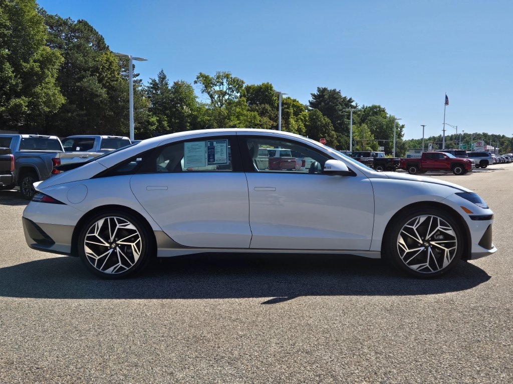 Used 2023 Hyundai Ioniq 6 SEL AWD/4WD image 7