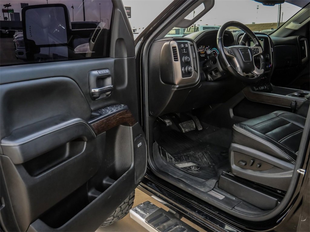 Used 2019 GMC Sierra 2500 Denali w/ Duramax Plus Package image 30