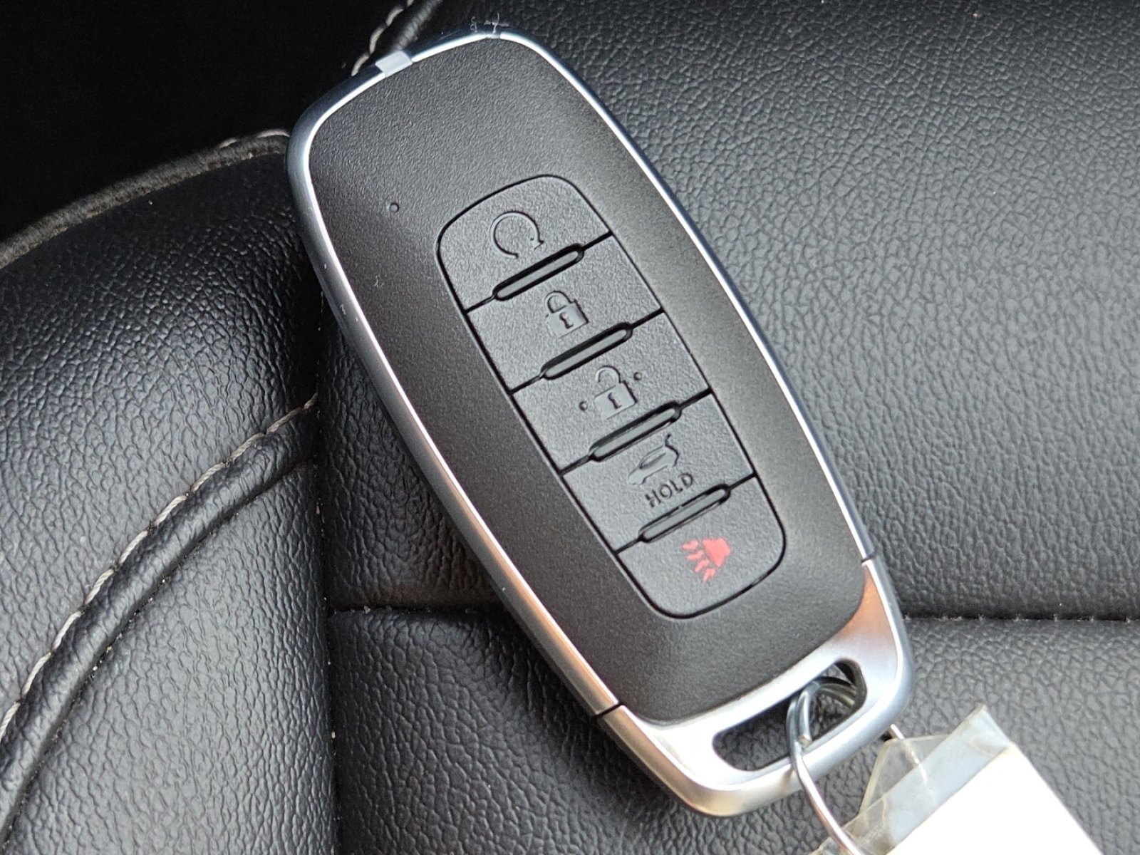 Used 2025 Nissan Murano SV FWD image 34