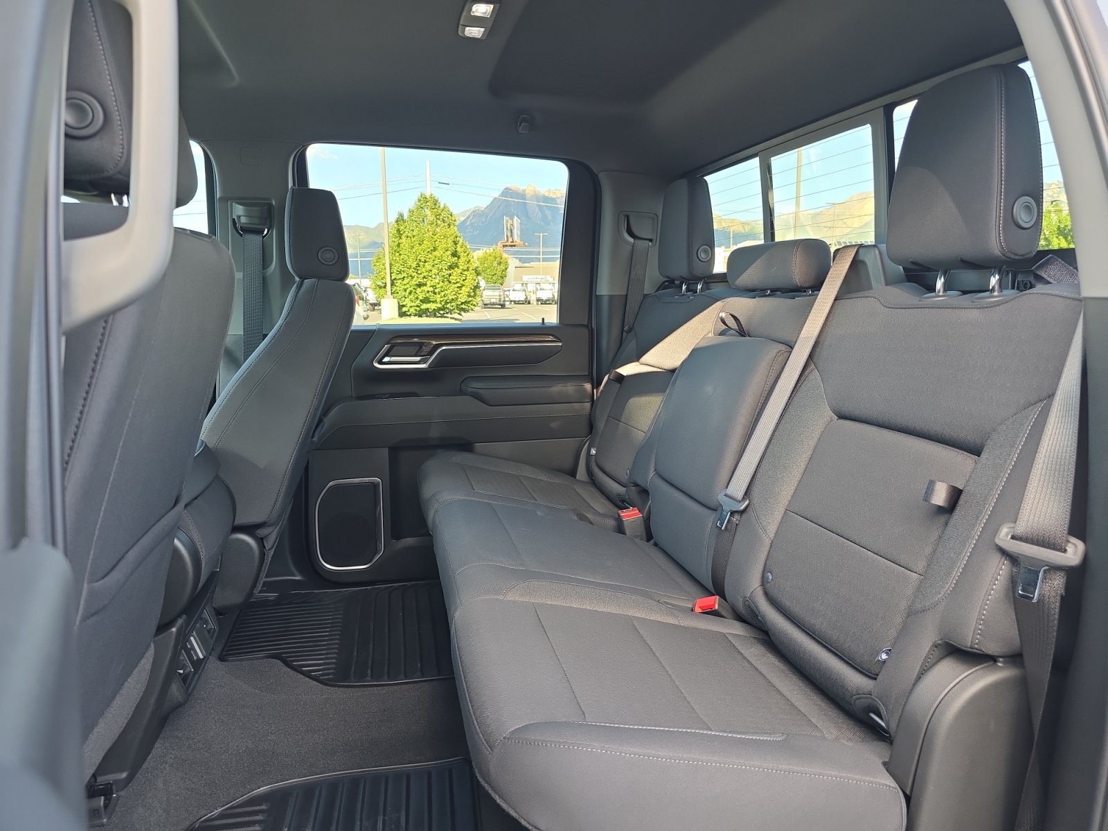 Used 2026 Chevrolet Silverado 3500 LT w/ Safety Package AWD/4WD image 26