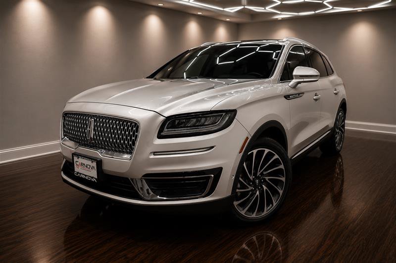 Used 2019 Lincoln Nautilus Reserve AWD/4WD image 2