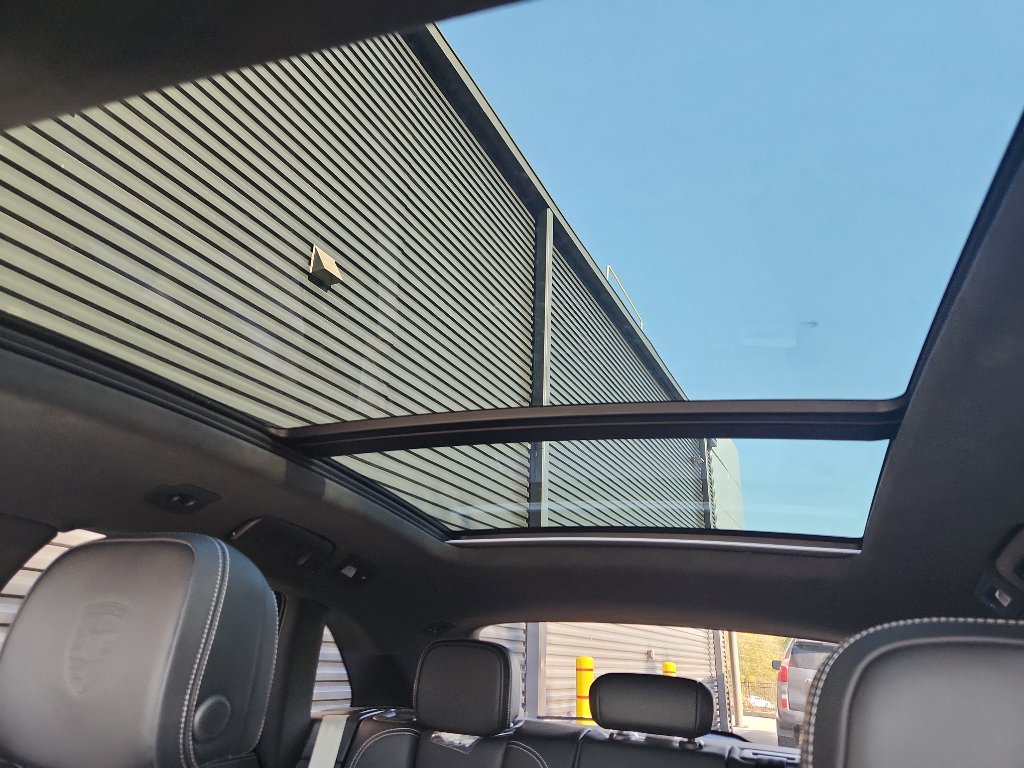 New 2026 Porsche Macan GTS image 40