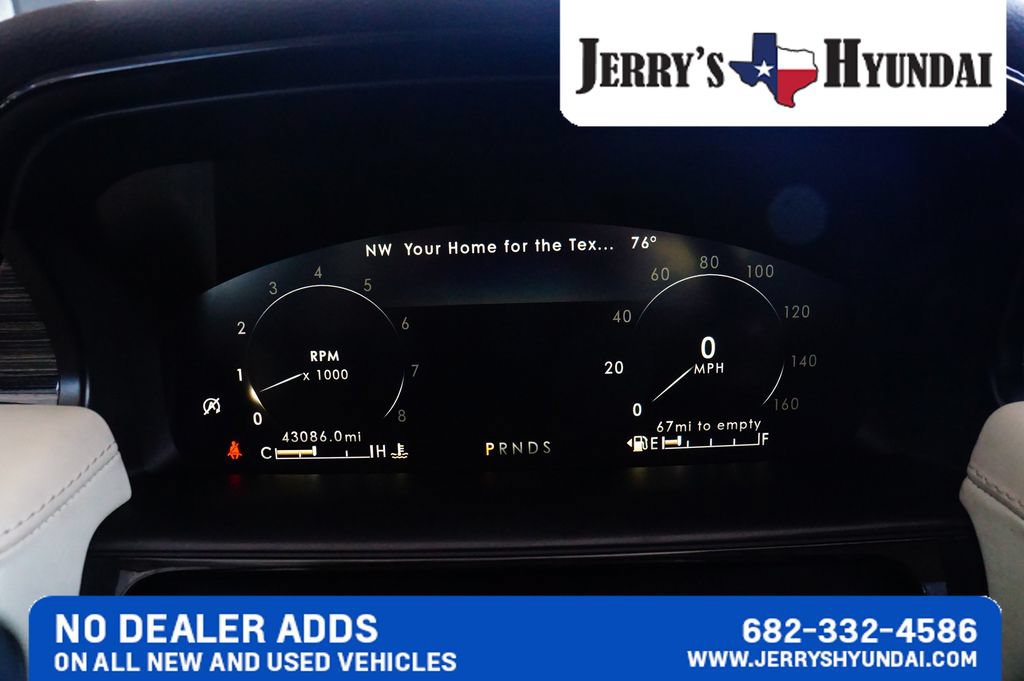 Used 2022 Lincoln Nautilus Black Label w/ Class II Trailer Tow Package AWD/4WD image 11