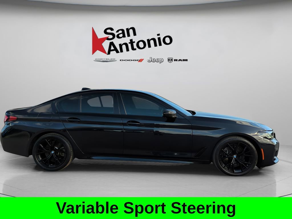 Used 2022 BMW 540i w/ M Sport Package image 9