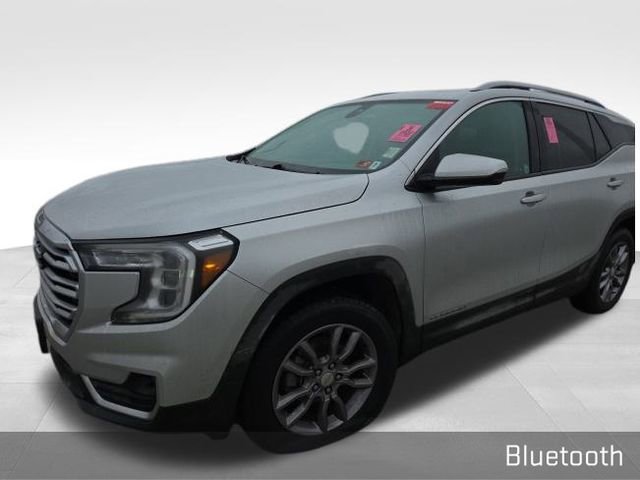 Used 2022 GMC Terrain SLT image 2