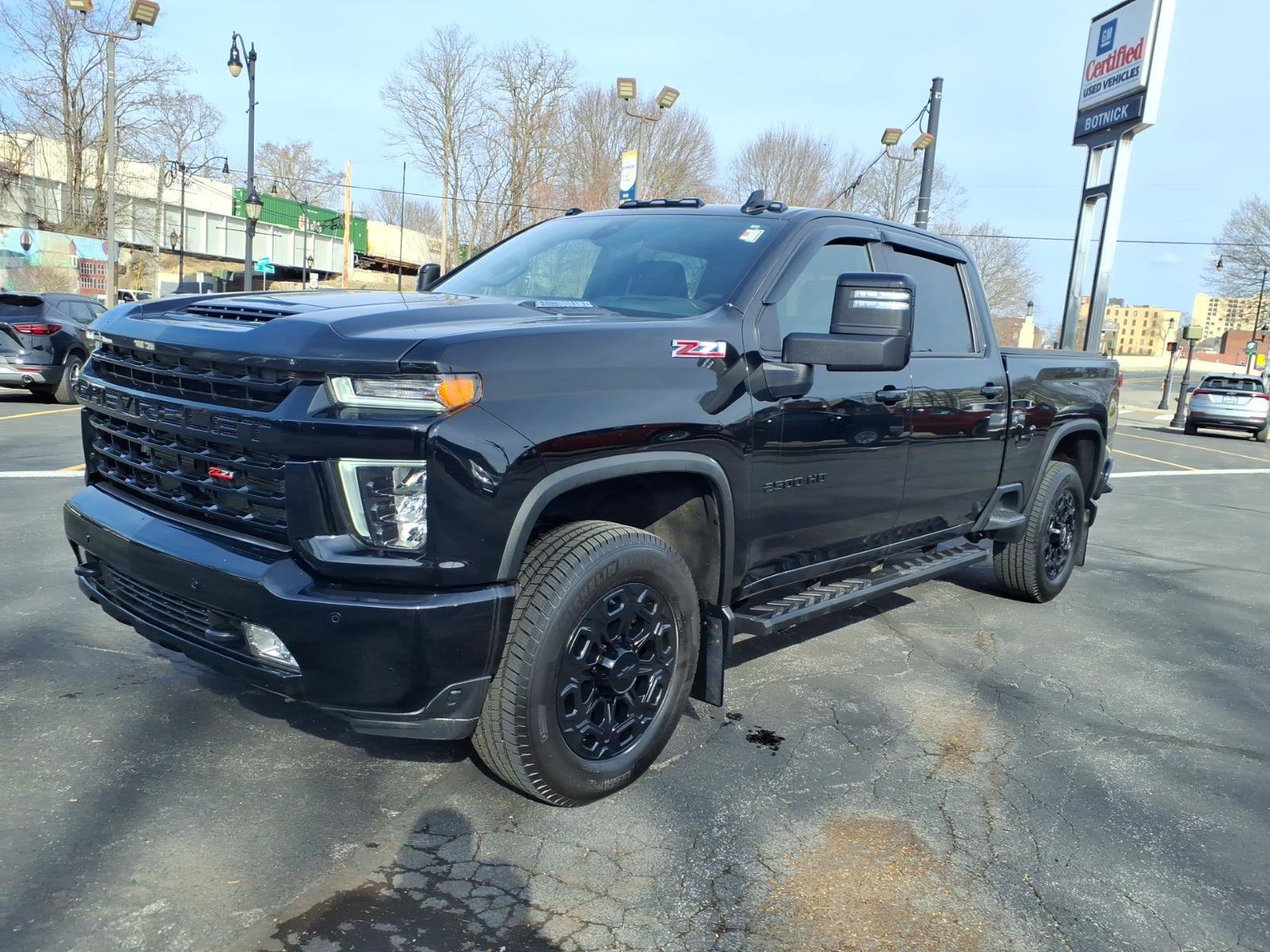 Used 2022 Chevrolet Silverado 2500 LTZ w/ LTZ Plus Package image 6