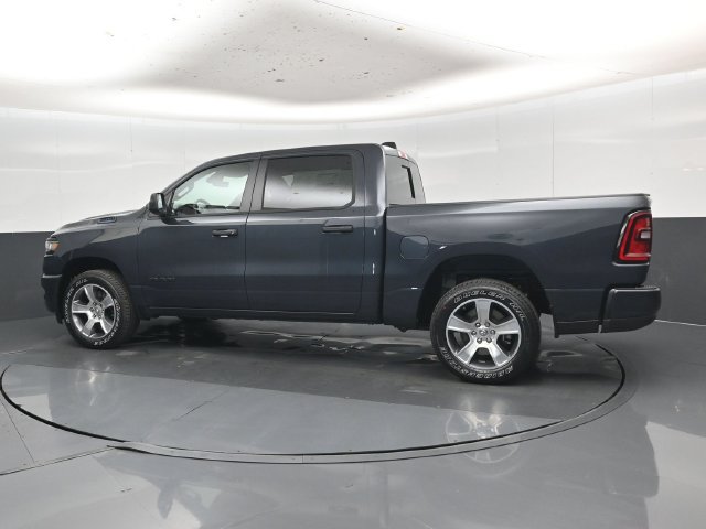 New 2027 RAM 1500 Express AWD/4WD image 38