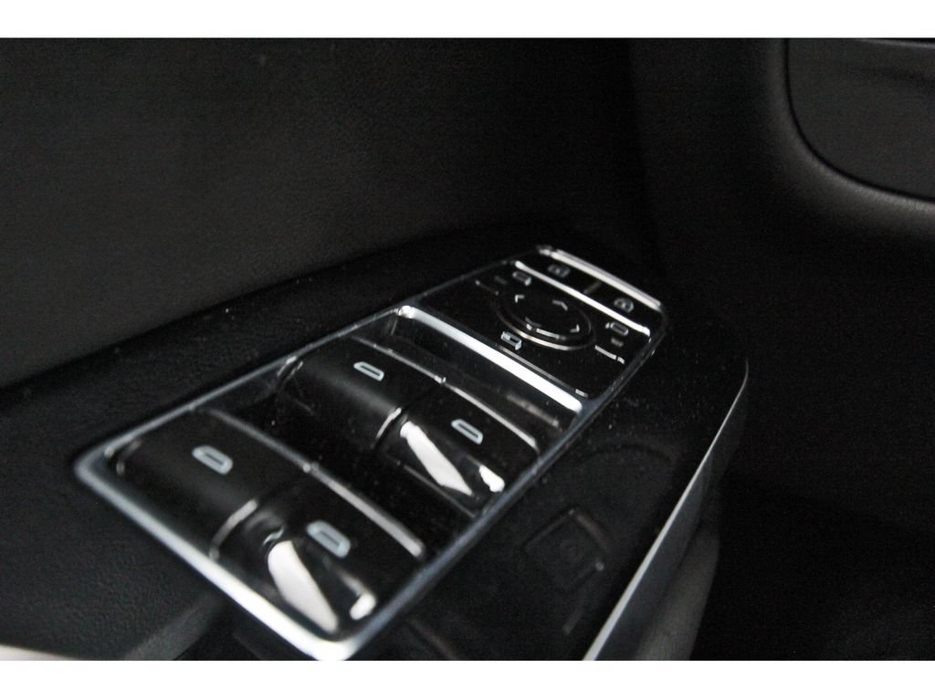 Used 2025 Cadillac Escalade ESV Sport AWD/4WD image 21
