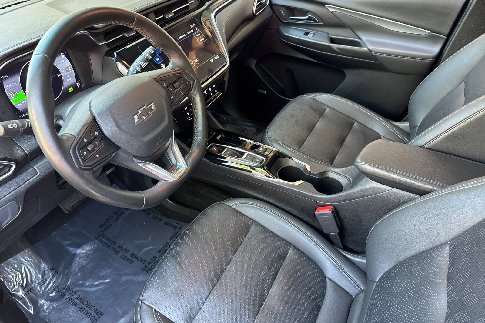 Used 2023 Chevrolet Bolt LT w/ Infotainment Package FWD image 11