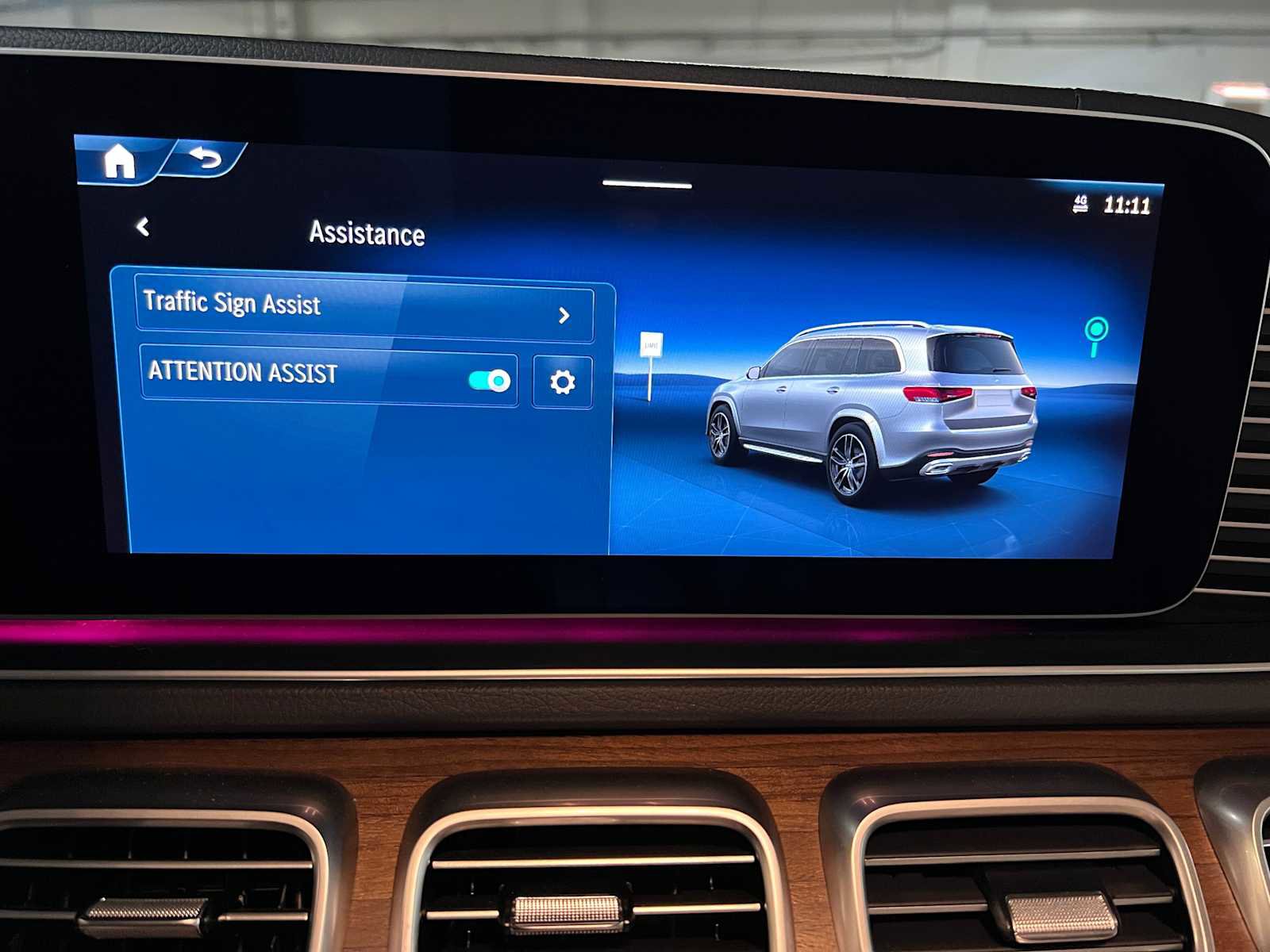 Used 2025 Mercedes-Benz GLS 450 4MATIC image 37