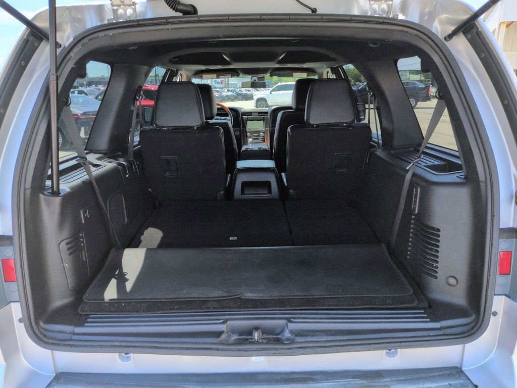 Used 2017 Lincoln Navigator Select image 26