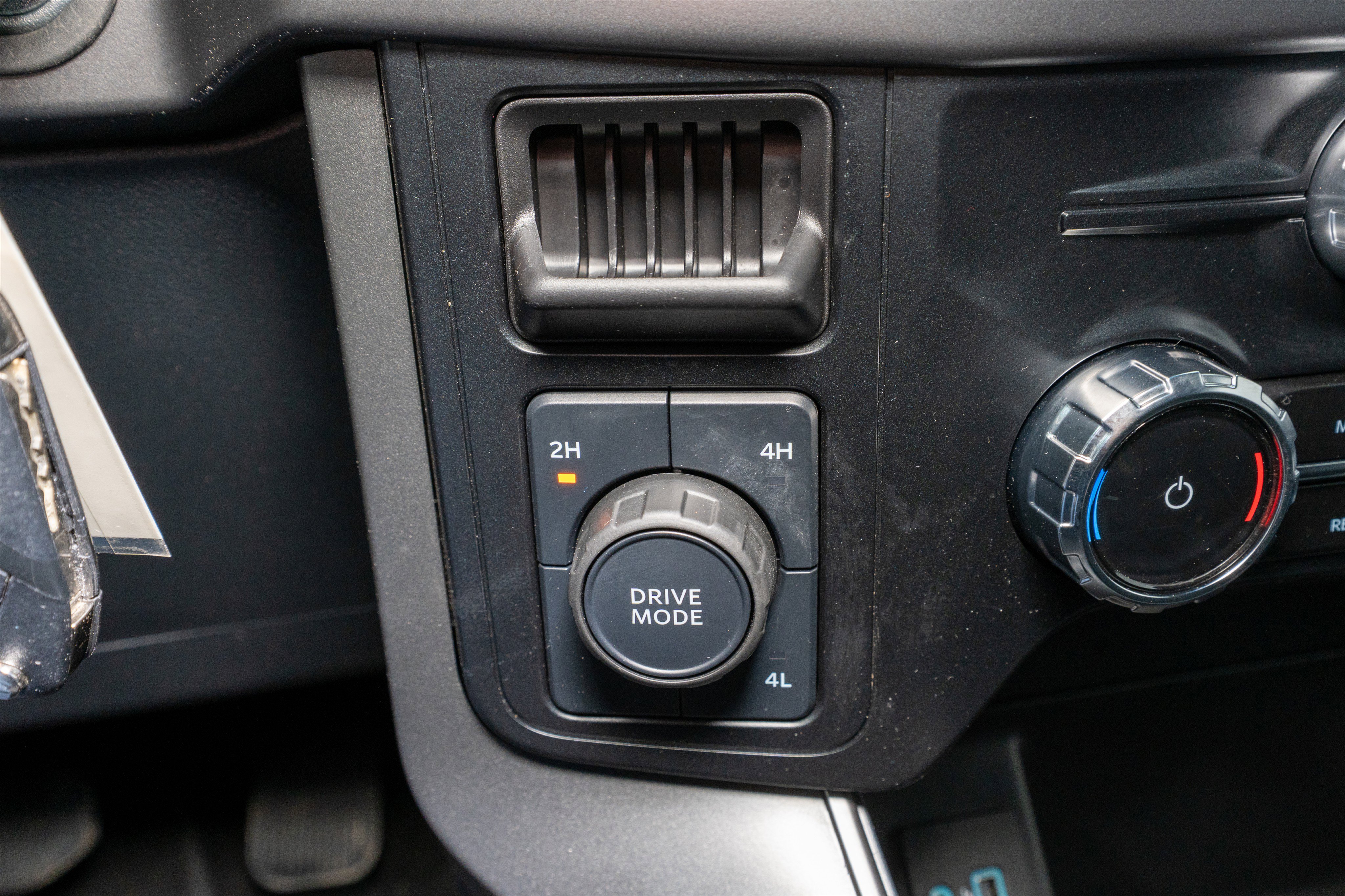 Used 2024 Ford F150 XLT w/ XLT Black Appearance Package image 26