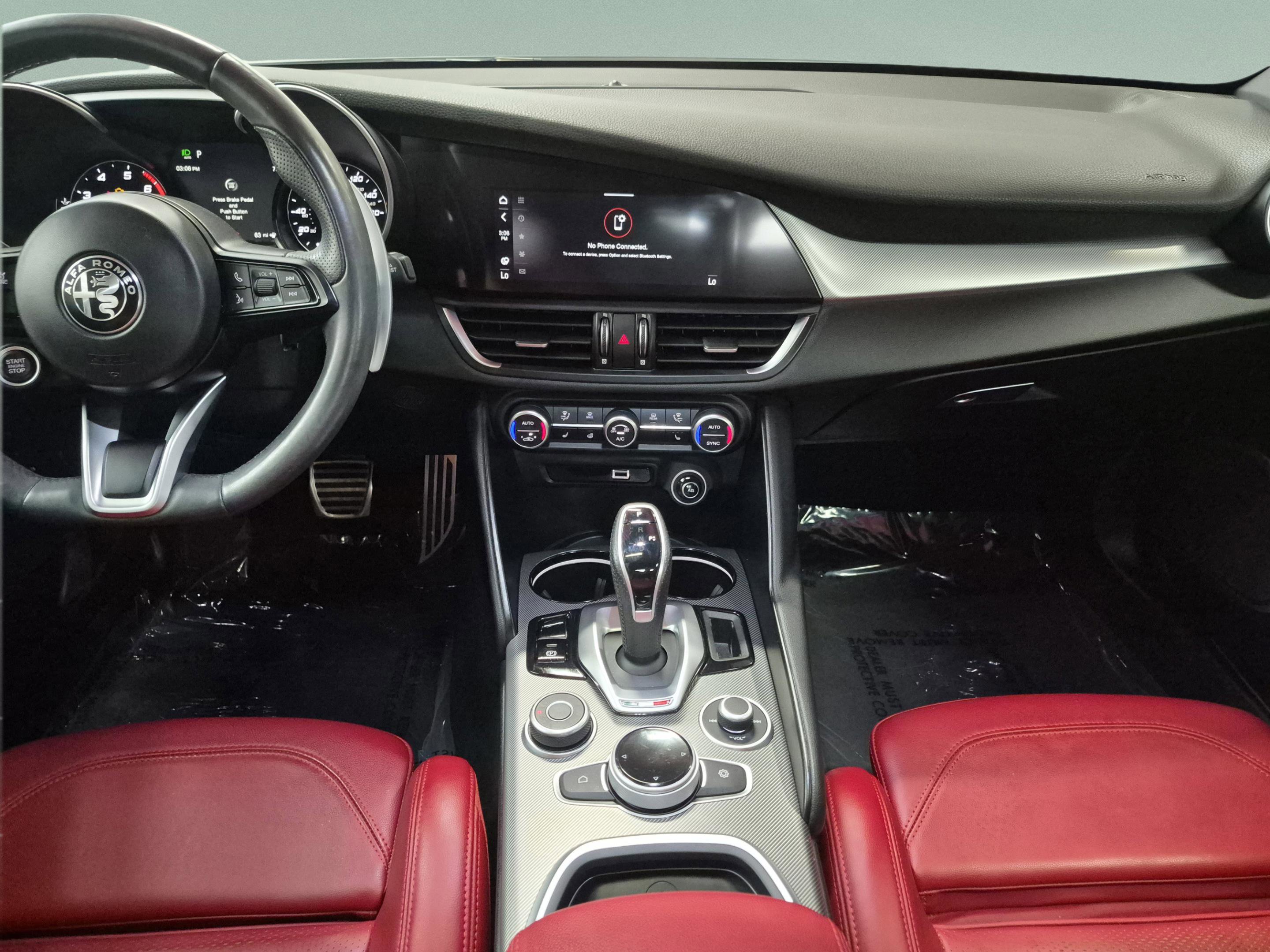 Used 2023 Alfa Romeo Giulia Veloce RWD image 24