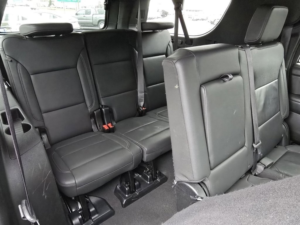 Used 2024 Chevrolet Suburban LT image 18