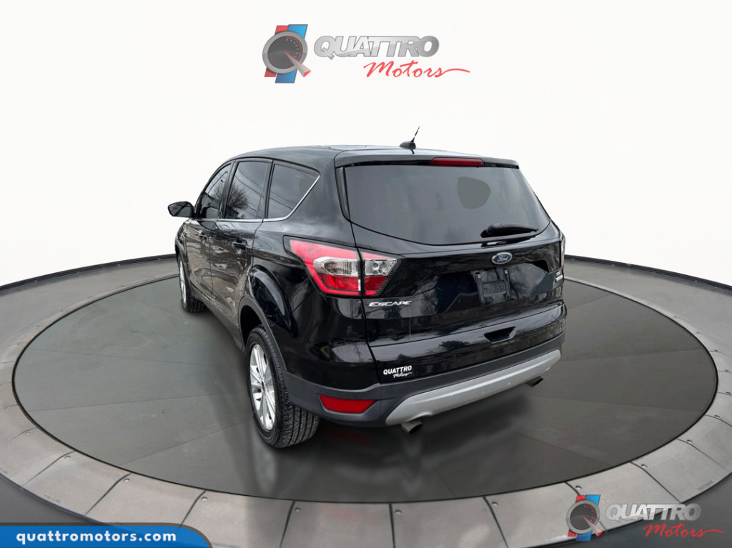 Used 2017 Ford Escape SE w/ SE Cold Weather Package image 3