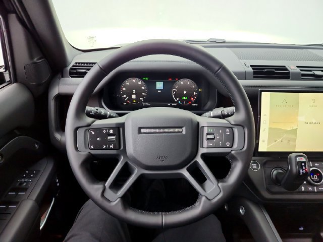 New 2026 Land Rover Defender 110 X-Dynamic SE AWD/4WD image 25